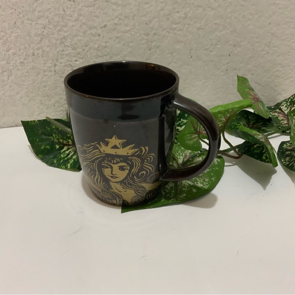 Starbucks Anniversary Coffee Mug Gold Siren Crown Mermaid Brown 12 fl oz 2012 G4